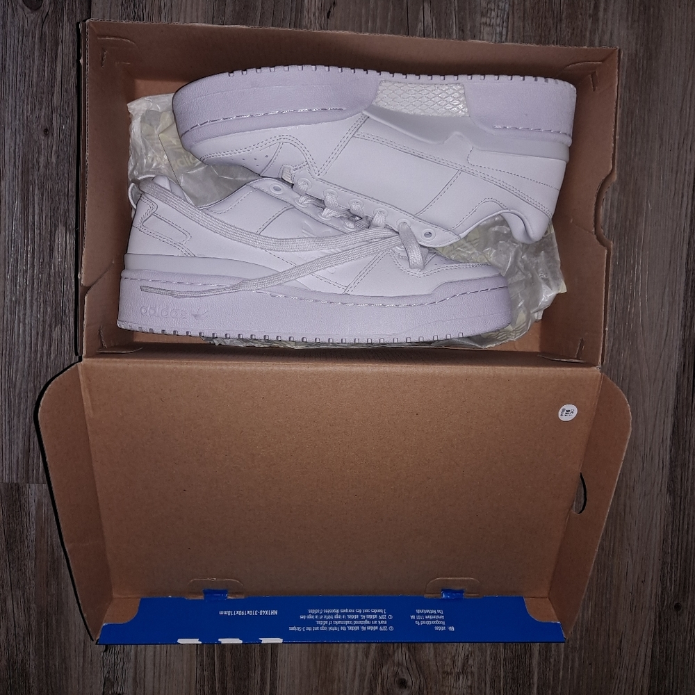 Shoes - Picture 3 of 3